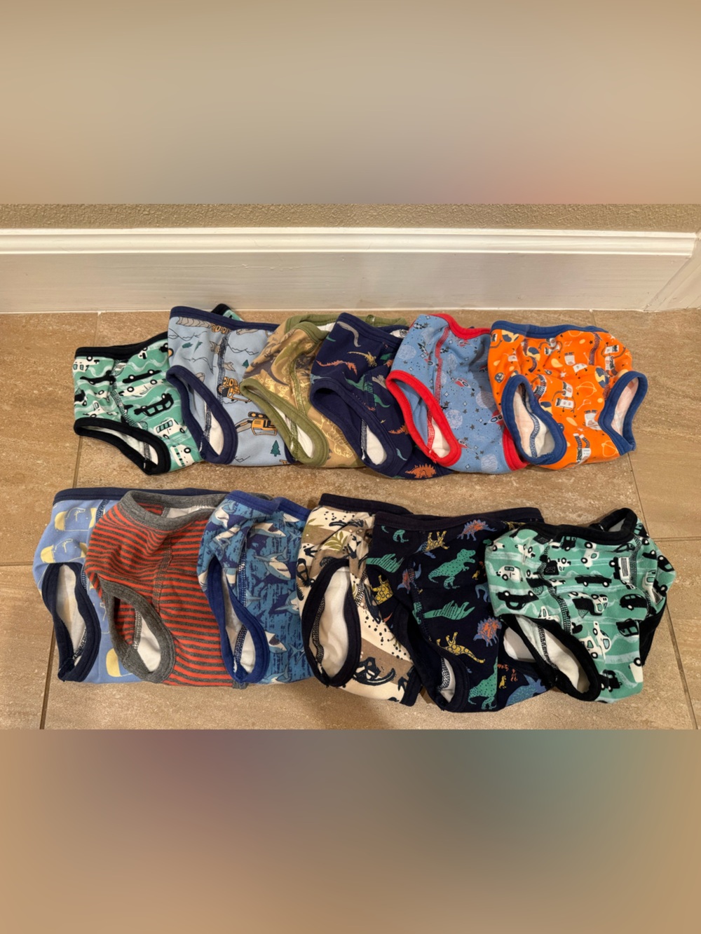 Boys 3T training underwear 14 pairs-Multicolor Prints
